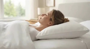 Illustration showing gentle neck support for side sleepers using an extra soft down pillow